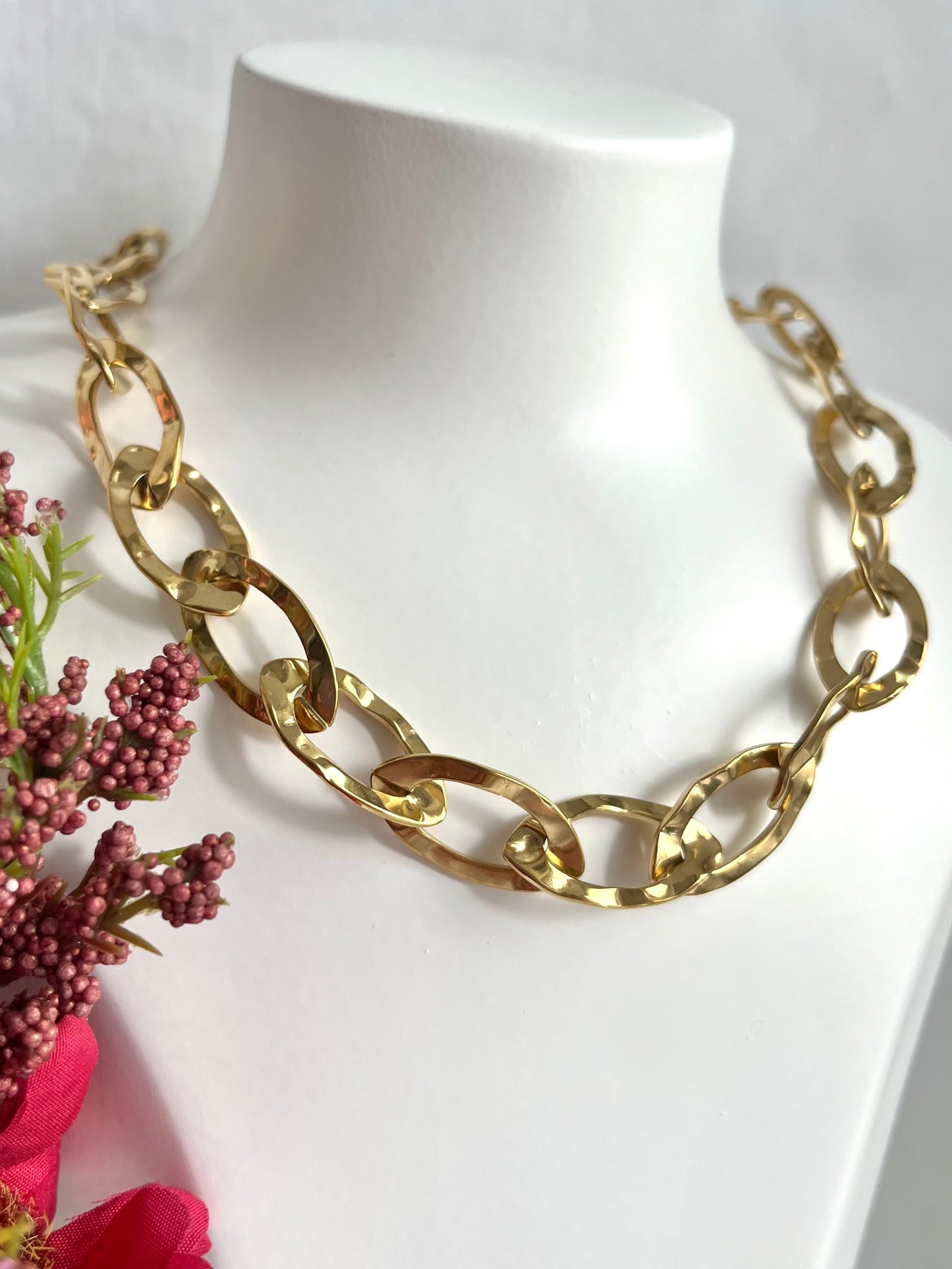Collana caten